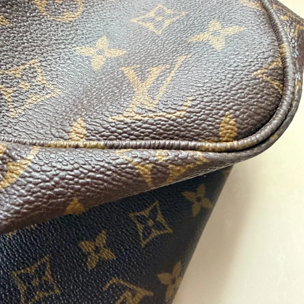Louis Vuitton Monogram Tote in Brown and Tan - Picture 8 of 8